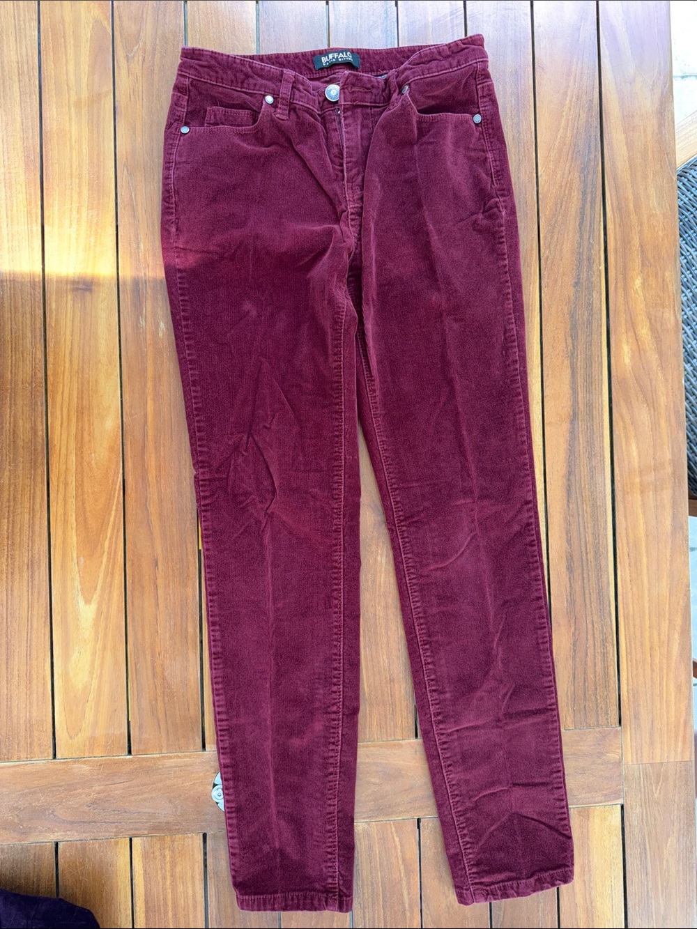 Buffalo David Bitton Women’s Burgundy Skinny Corduroy Jeans size 6